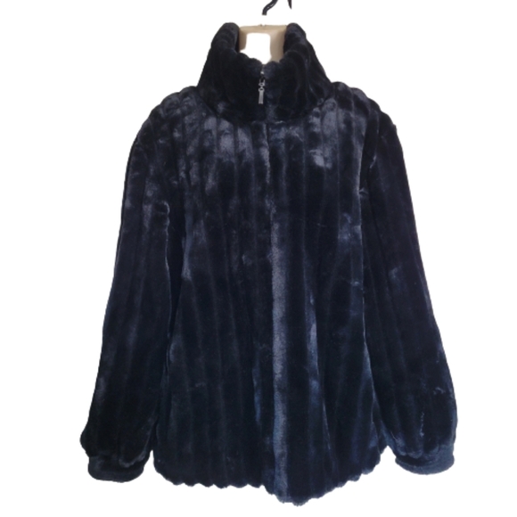 Gallery Black Reversible Grooved Faux Fur Zip-Up Jacket Size Women's Large - Picture 1 of 14